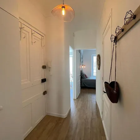 Liberation, Charming, Quiet 2-room With Balcony Nice