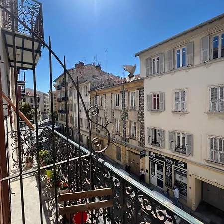 Lägenhet Liberation, Charming, Quiet 2-room With Balcony